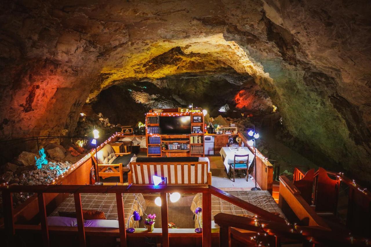 Grand Canyon Caverns Inn พีชสปริงส์ ภายนอก รูปภาพ