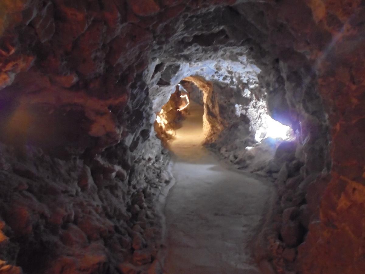 Grand Canyon Caverns Inn พีชสปริงส์ ภายนอก รูปภาพ